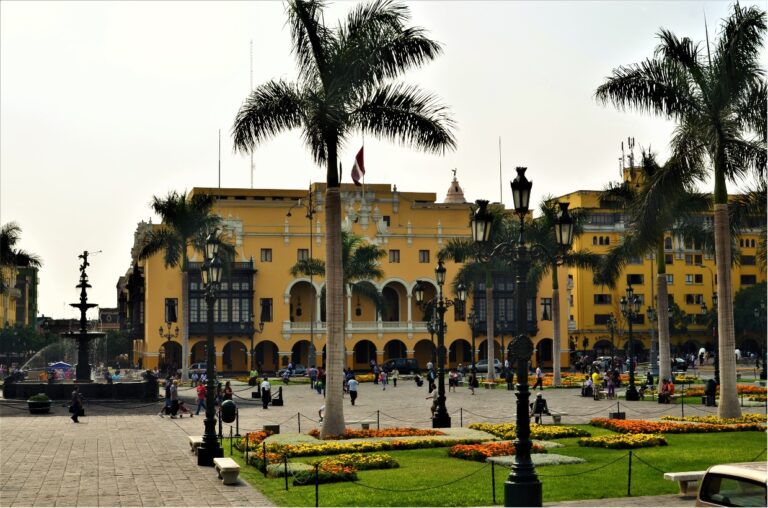 Pérou Lima Miraflores - Arrivée internationale - Andes du sud et Machu Picchu avec Botanica Experience